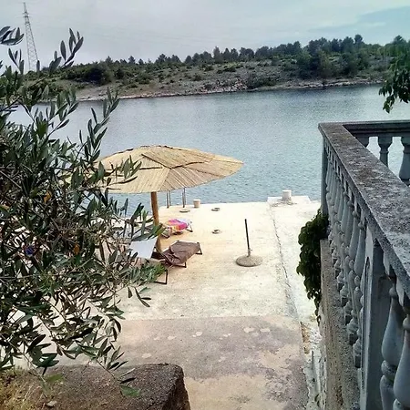 Antonia Apartmán Obrovac