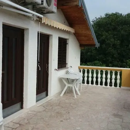 Antonia Apartmán
